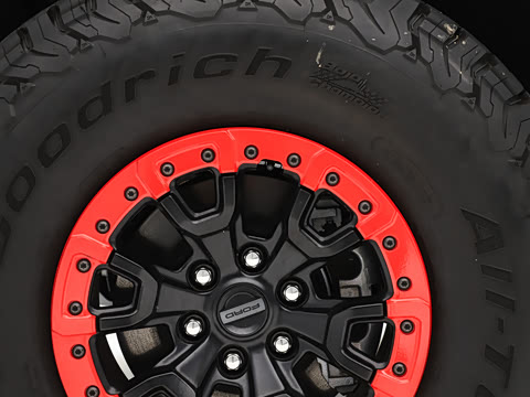 2025�� 3.0T ����SV7 ���ݰ�