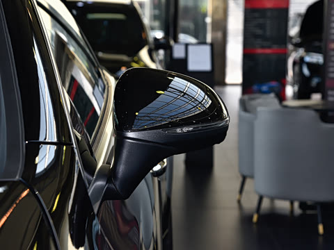 2026�� AMG CLE 53 4MATIC+ ������ܳ�