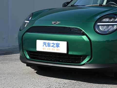 2026�� 466km COOPER E ������