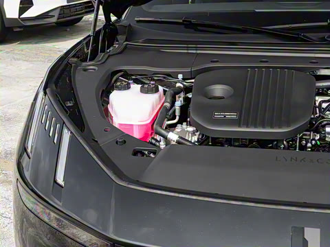 2025�� 240����Ultra�˶���