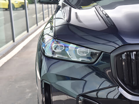 2026�� �Ŀ� xDrive 40Li ������M�˶���ҹ��װ