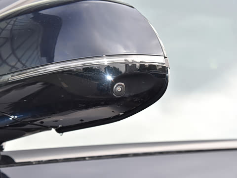 2026�� �Ŀ� xDrive 40Li ������M�˶���ҹ��װ