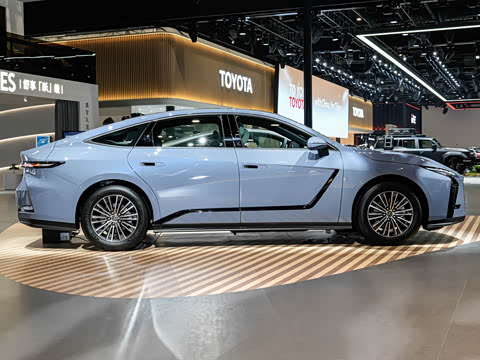 2026�� 300h