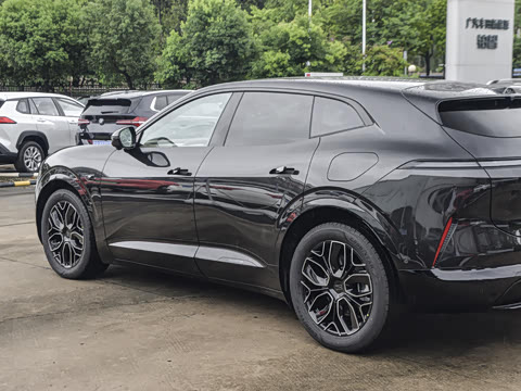 2026�� Ultra ���������