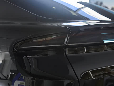 2026�� ���� 525 Max