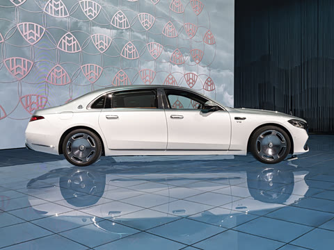 2027�� S 680 4MATIC