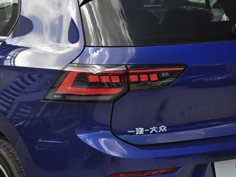 2025�� �Ŀ�� 300TSI R-Line