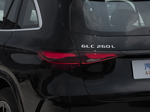 2026�� �Ŀ� GLC 260 L 4MATIC ������