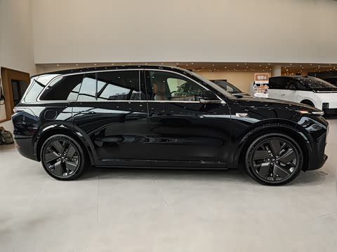 2025�� Pro ���ܻ��°�