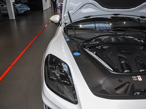 2024�� Panamera 4 �����ӳ��� 2.9T