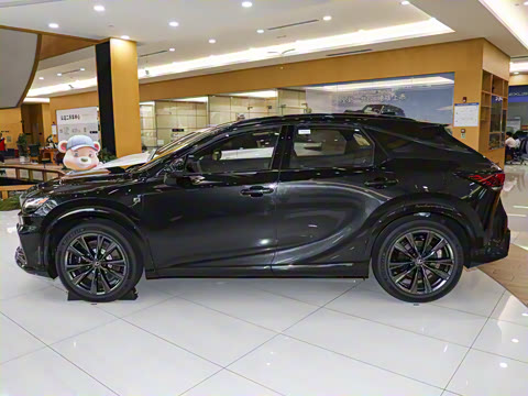 2026�� 500h ����F SPORT Performance