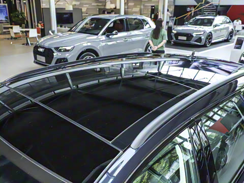 2025�� Avant 45 TFSI ��̽�ռ�