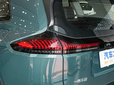 2026�� 2.0L ����������