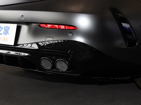 2025 Ŀ AMG CLE 53 4MATIC+ ܳ