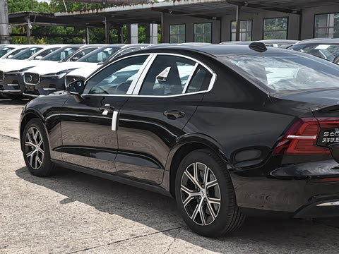 2026�� B4 ���ݺ�����