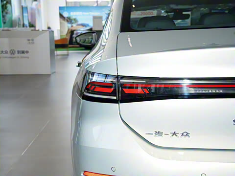 2026�� L 300TSI DSG ��Ӣ��