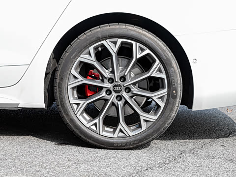 2026�� 2.0T quattro ������