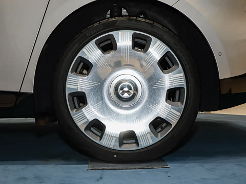 2025�� 102kWh ��ƽ���ر��