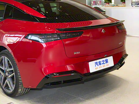 2025�� �Ŀ� 710 Max��