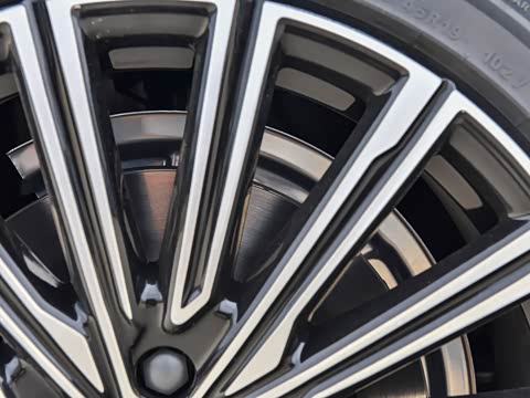 2026�� 225km EM-i Զ�����ǺӰ�