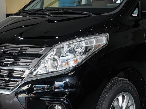 2027�� 2.0L ������ 7��