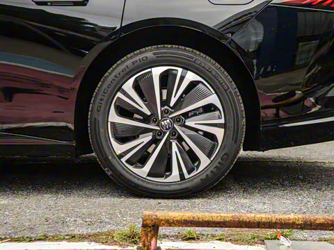 2025�� ������