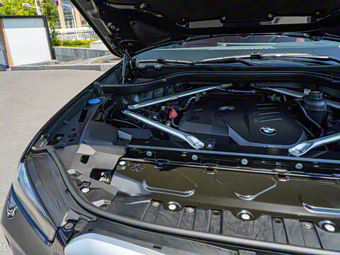 2025�� xDrive 30Li ������M�˶���ҹ��װ