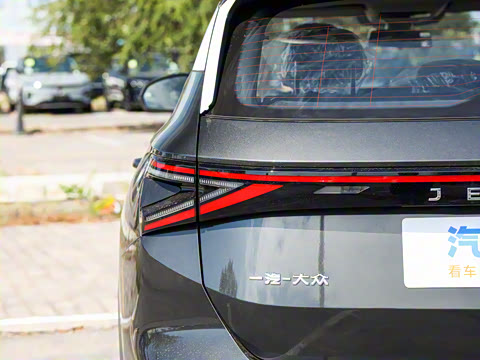 2026�� 280TSI �Զ����а�