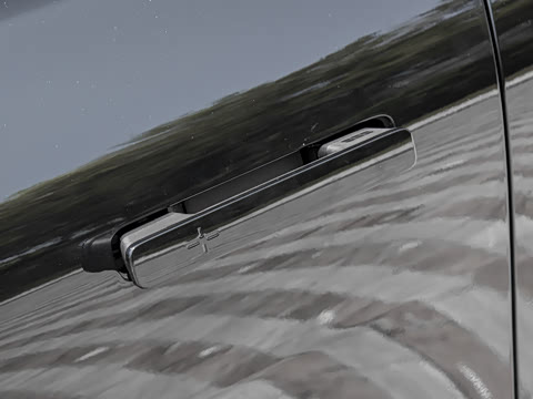 2026�� 225km EM-i Զ�����ǺӰ�