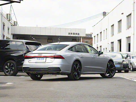 2025�� 55 TFSI quattro ������