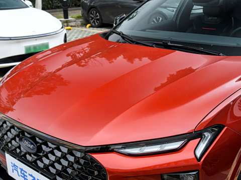 2026�� 2.0T EcoBoost  E �춯  �˶��� ST-Line
