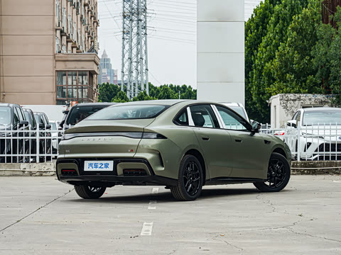 2026�� 535 MAX�����