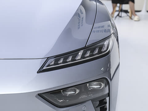 2025�� ���� 230ProѲ����