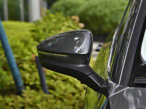 2026�� L 300TSI DSG ������