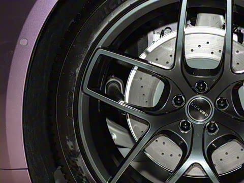 2025�� 703km Ultra�˶���