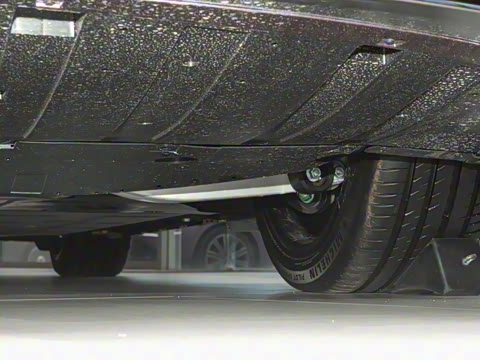 2025�� 703km Ultra�˶���