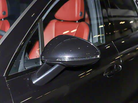 2026�� Macan 2.0T ���ΰ�