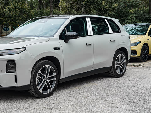 2027�� 660������