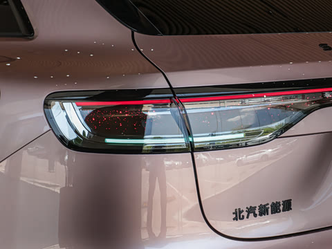 2025�� ���� Ultra�������� (896�߼����״