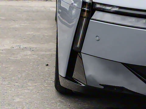 2025�� 750 ���������� Ultra