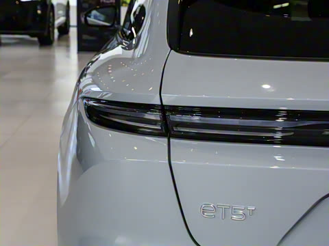 2025�� 100kWh Touring