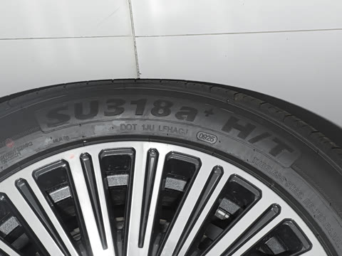 2025�� �Ŀ� MAX 2.0T �Զ������� ���� 7��