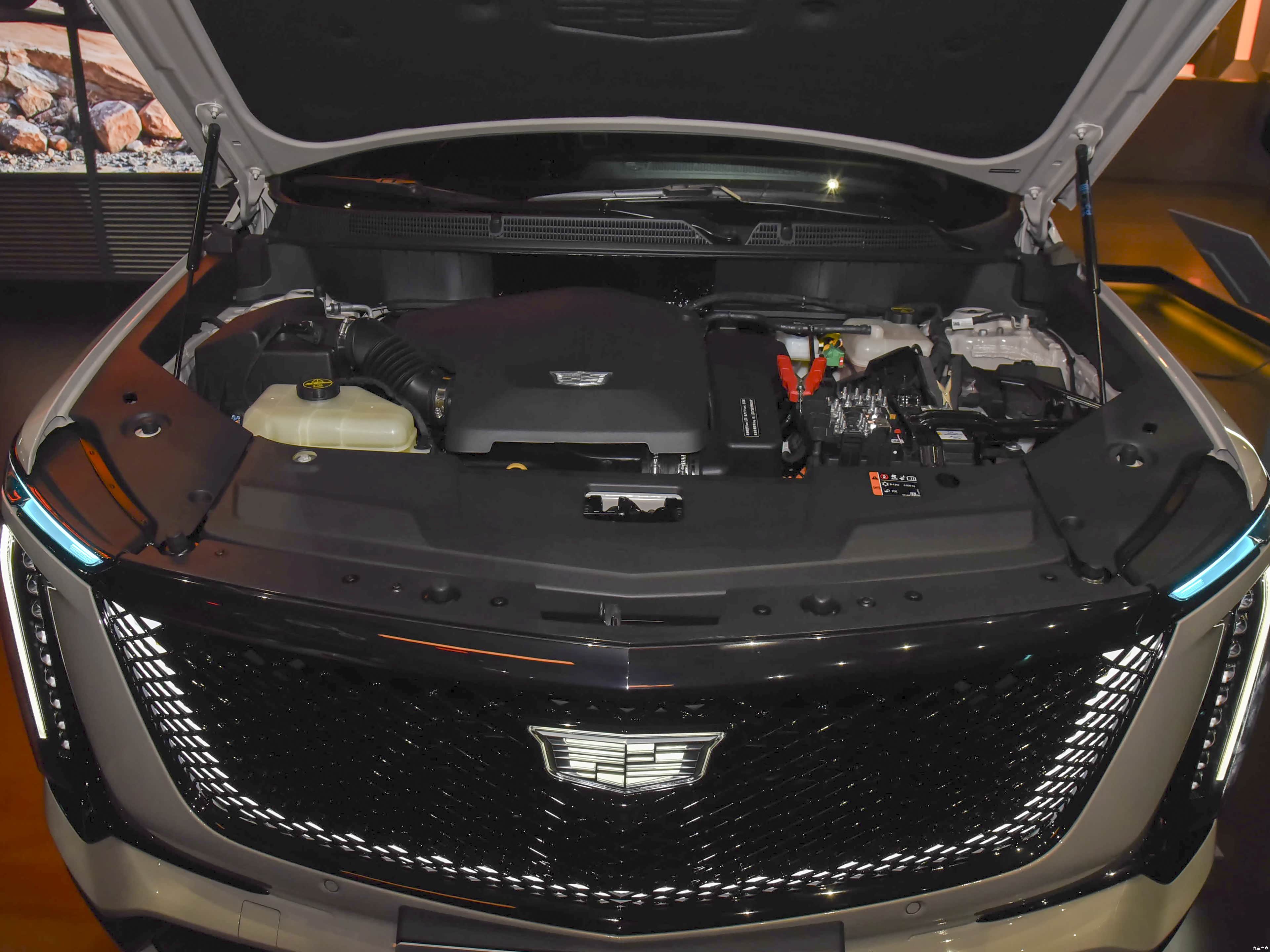 Cadillac XT5, миниатюра 2