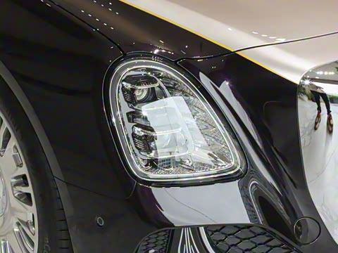 2024�� 4.0T V8��