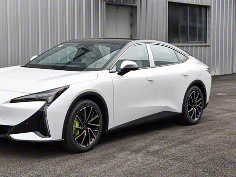 2025�� �Ŀ� 560MAX 185kW