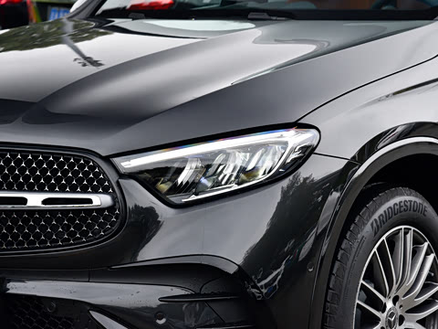 2026�� GLC 300 L 4MATIC ������ 5��