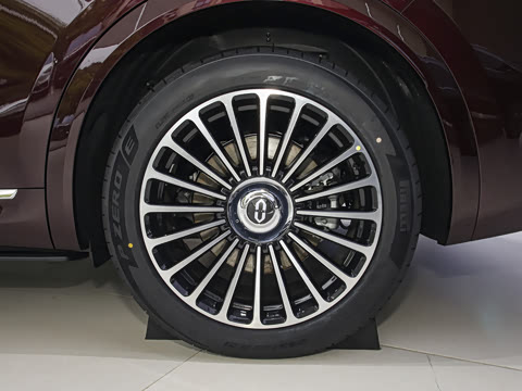 2025�� ���� Ultra�� 53.4kWh 6���� (896�߼����״