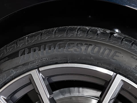 2026�� 325Li M�˶���װ