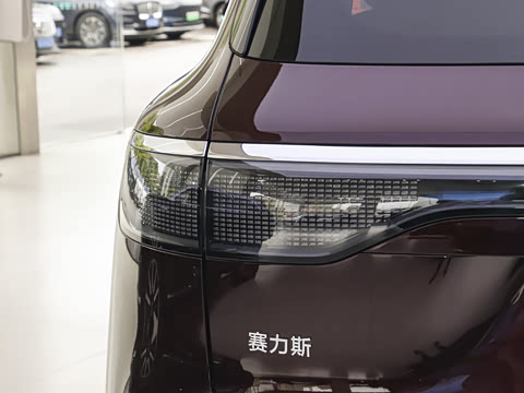 2025�� ���� Ultra�� 53.4kWh 6���� (896�߼����״