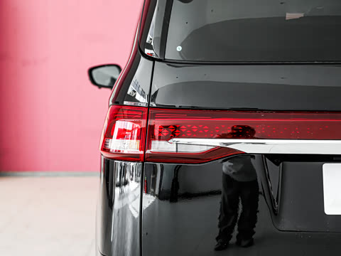 2026�� ���̰� 230����� 7��